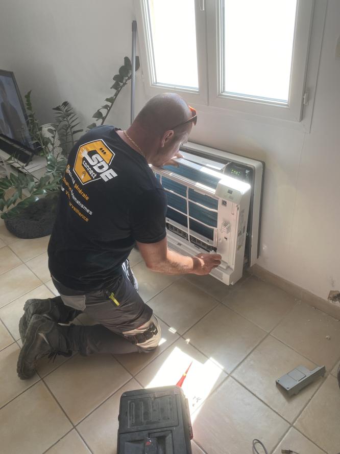 Réparation de climatisations sur Rochegude : Pourquoi choisir SDE CONNECT ?
